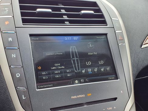 Used 2016 Lincoln MKZ Hybrid w/ Equipment Group 600A Reserve FWD image 13