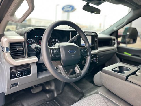 Used 2024 Ford F250 XL w/ XL Off-Road Package image 18