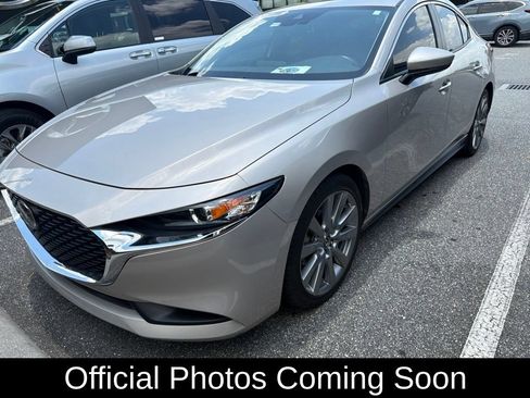Used 2023 MAZDA MAZDA3 s FWD image 1