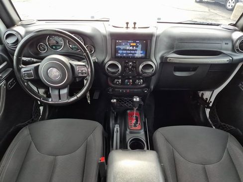 Used 2018 Jeep Wrangler Unlimited Sport S image 16