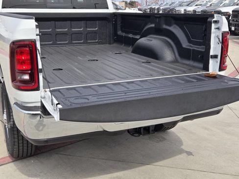 New 2026 RAM 2500 Tradesman AWD/4WD image 4