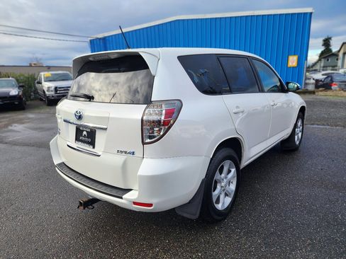 Used 2014 Toyota RAV4 EV image 5