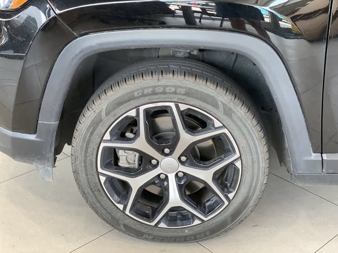Used 2024 Jeep Compass Latitude AWD/4WD image 13