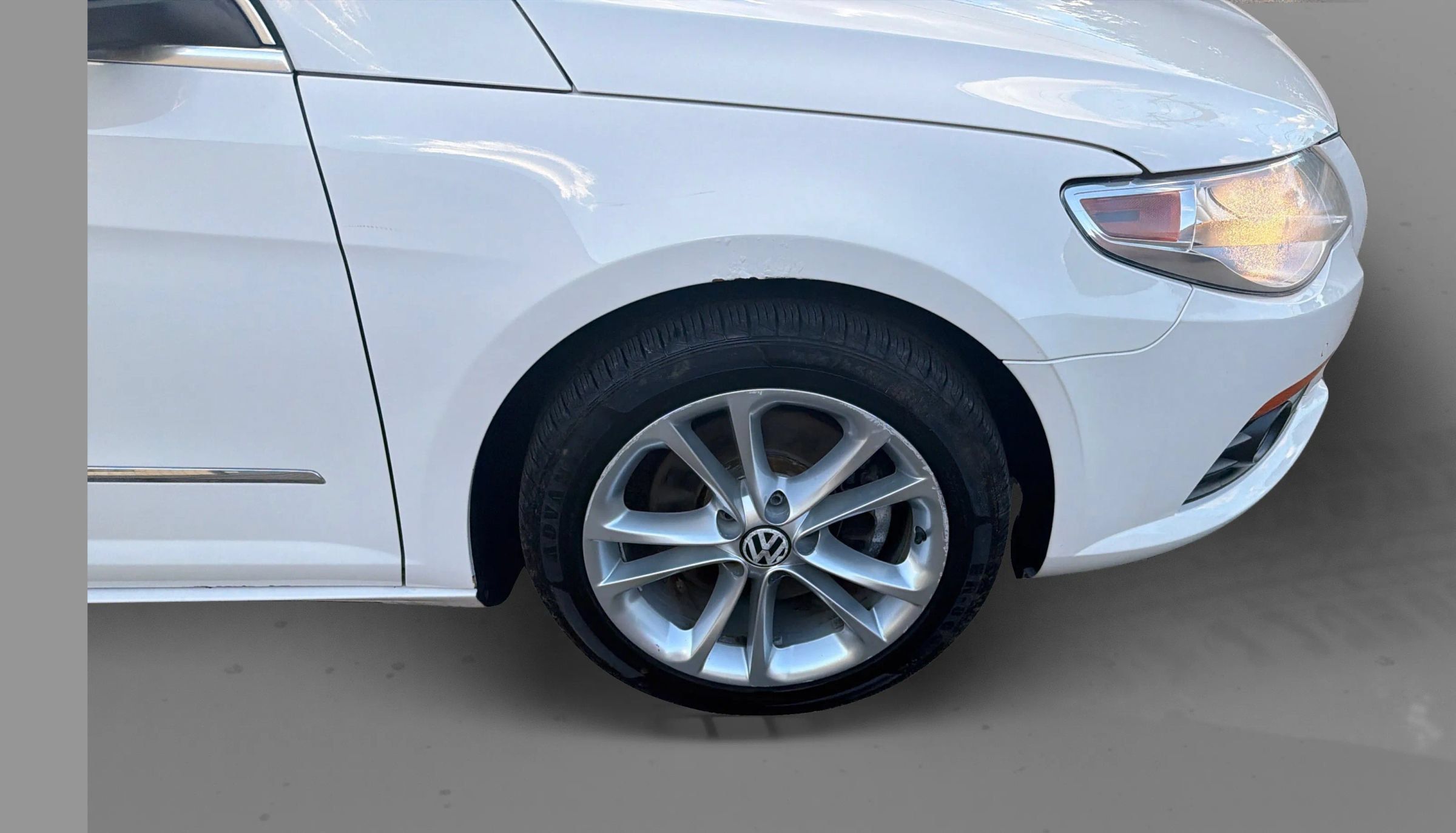 Used 2010 Volkswagen CC Luxury FWD image 25