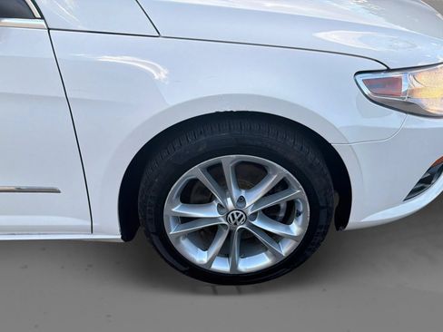 Used 2010 Volkswagen CC Luxury FWD image 25