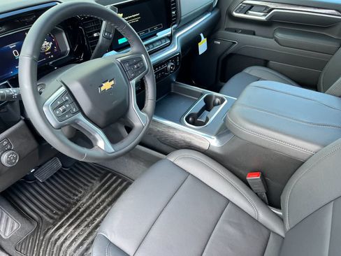 New 2026 Chevrolet Silverado 2500 LTZ w/ LTZ Premium Package AWD/4WD image 10