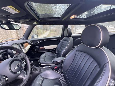 Used 2012 MINI Cooper S w/ Premium Pkg image 12