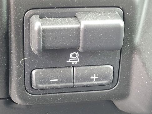 Used 2024 Chevrolet Silverado 2500 Custom w/ Custom Value Package image 24