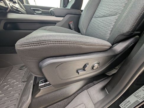 New 2026 RAM 1500 4x4 Crew Cab image 14