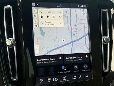 New 2026 Volvo XC40 B5 Plus w/ Protection Package Premier image 11