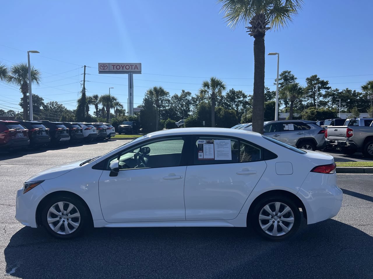 Used 2024 Toyota Corolla LE FWD image 7