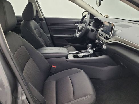 Used 2024 Nissan Altima 2.5 SV image 21