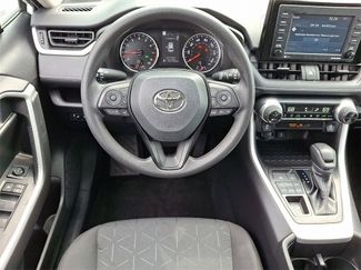 Used 2022 Toyota RAV4 XLE video 2