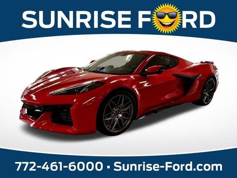 Used 2024 Chevrolet Corvette Z06 image 1