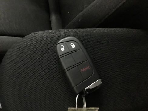 Used 2020 Jeep Renegade Sport w/ Sport Appearance Group image 9