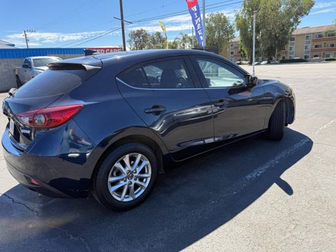 Used 2016 MAZDA MAZDA3 i Grand Touring FWD image 10
