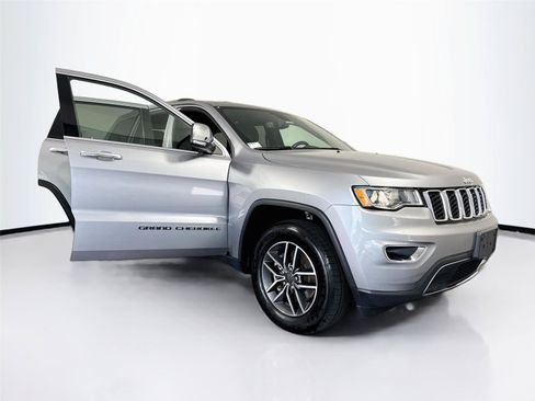 Used 2021 Jeep Grand Cherokee Limited AWD/4WD image 20