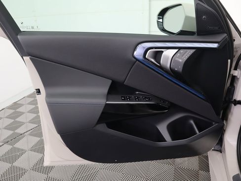 New 2026 BMW X3 xDrive30 w/ Premium Package image 25