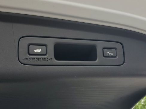 Certified 2025 Acura ADX FWD image 10