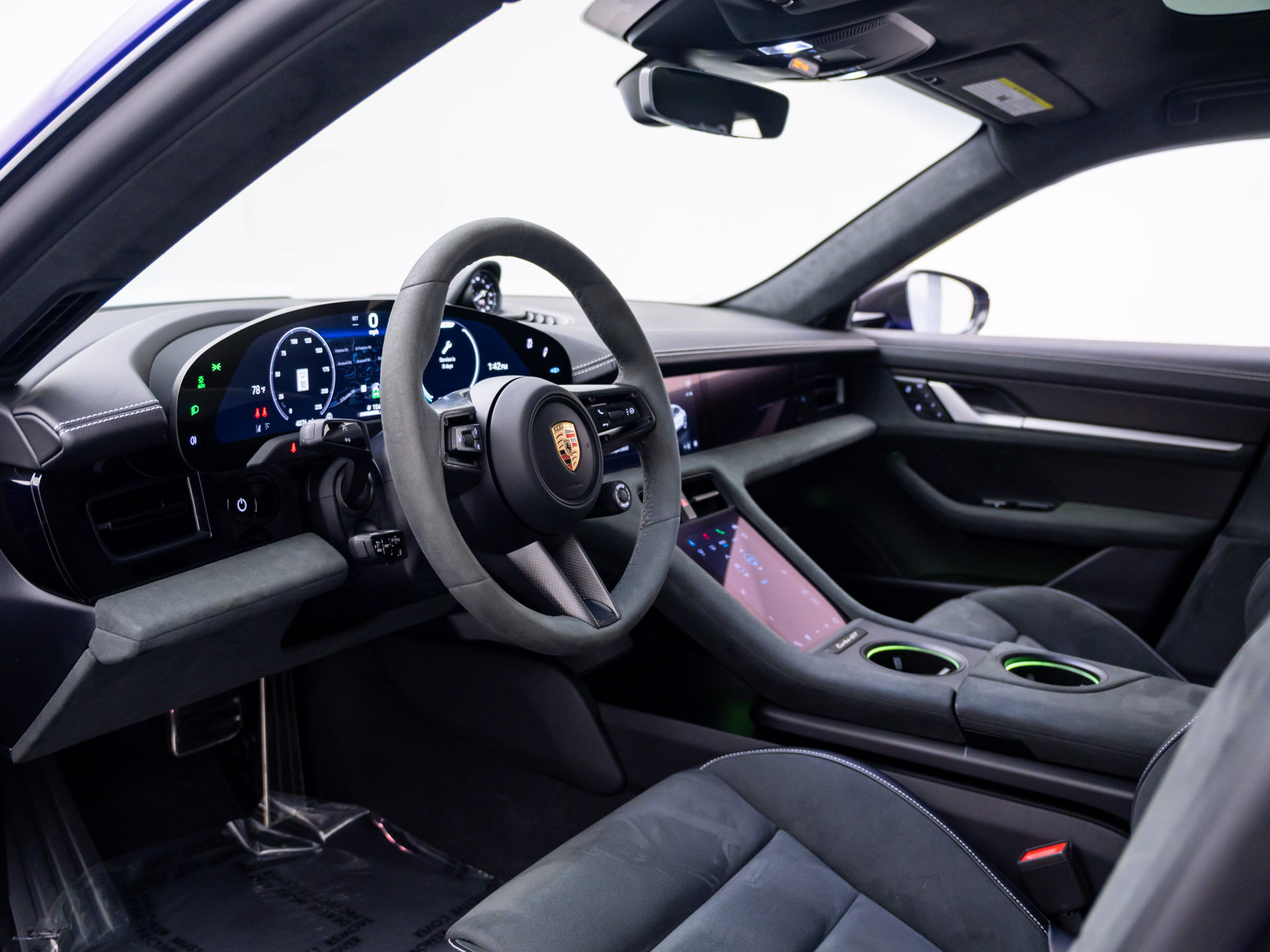 Certified 2025 Porsche Taycan Turbo GT AWD/4WD image 4