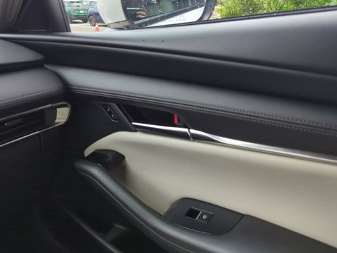 Used 2019 MAZDA MAZDA3 Sedan w/ Select Package image 31