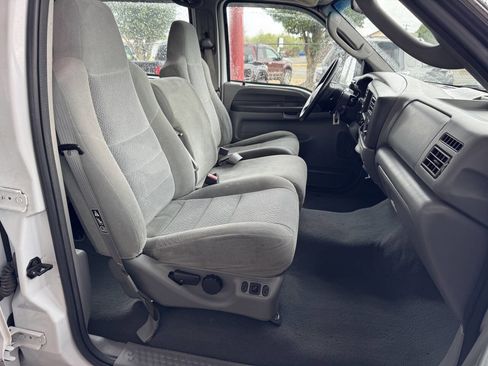 Used 2004 Ford F350 XLT image 10
