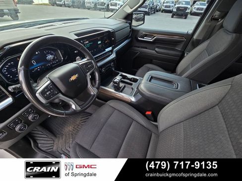 Used 2022 Chevrolet Silverado 1500 LT AWD/4WD image 10
