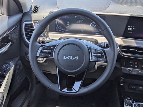 New 2026 Kia Seltos S image 16