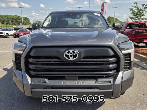 Used 2023 Toyota Tundra SR5 w/ SR5 Convenience Package AWD/4WD image 8