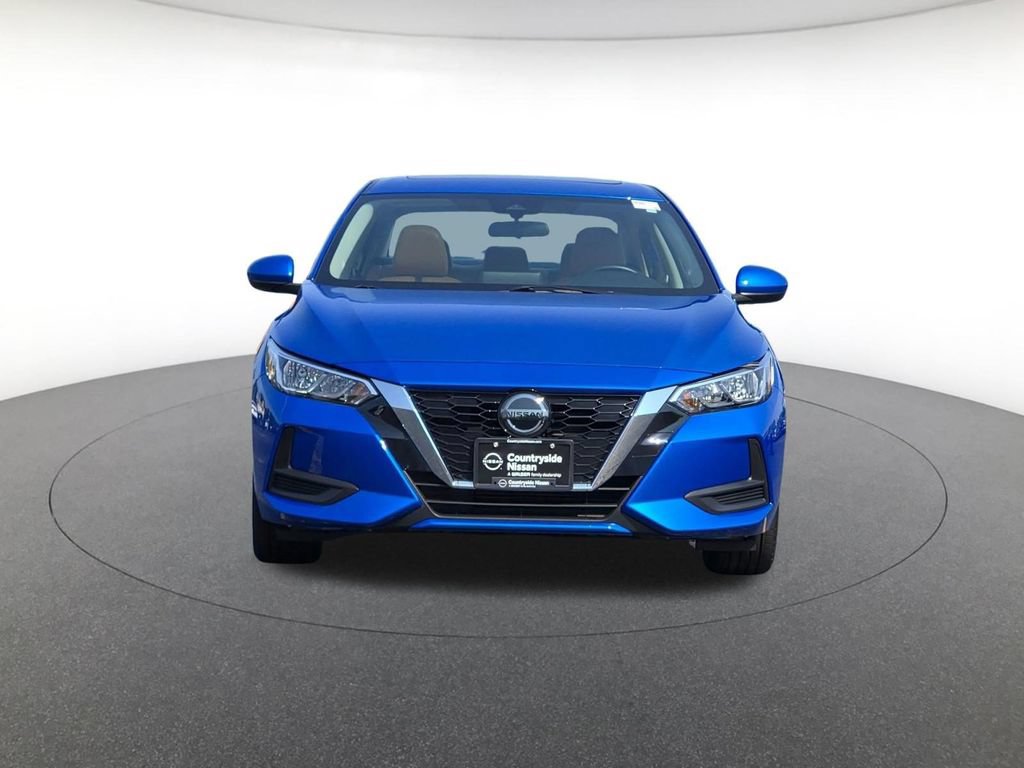 Used 2023 Nissan Sentra SV w/ SV Premium Package FWD image 2