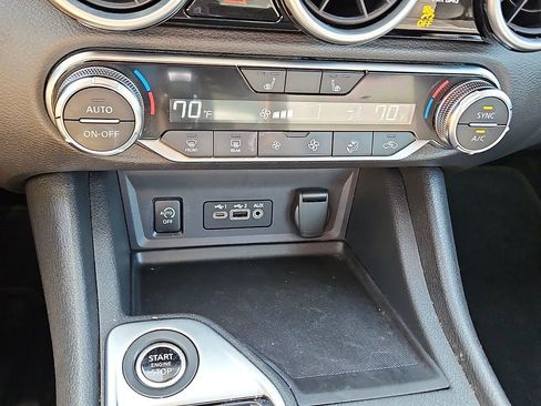 Used 2024 Nissan Sentra SR image 18