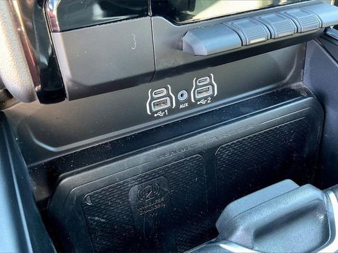 Used 2025 RAM 1500 Laramie image 21