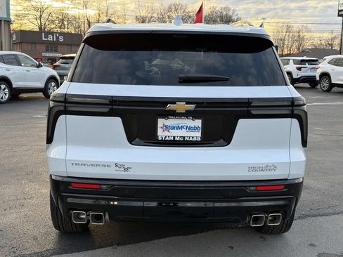 New 2026 Chevrolet Traverse High Country w/ LPO, Floor Liner Package image 6