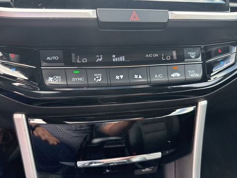Used 2017 Honda Accord EX-L image 32