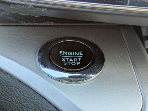 Certified 2023 Ford Explorer XLT w/ Equipment Group 202A image 31