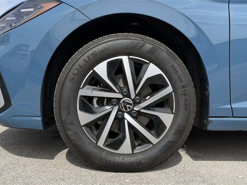 Used 2025 Volkswagen Jetta S image 12