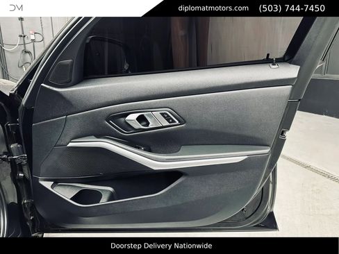 Used 2020 BMW M340i RWD image 25