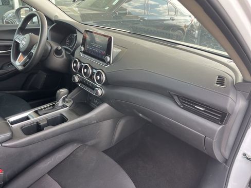 Used 2024 Nissan Sentra SV FWD image 22