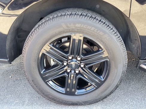 Used 2020 Ford Expedition Max XLT w/ Equipment Group 202A image 7