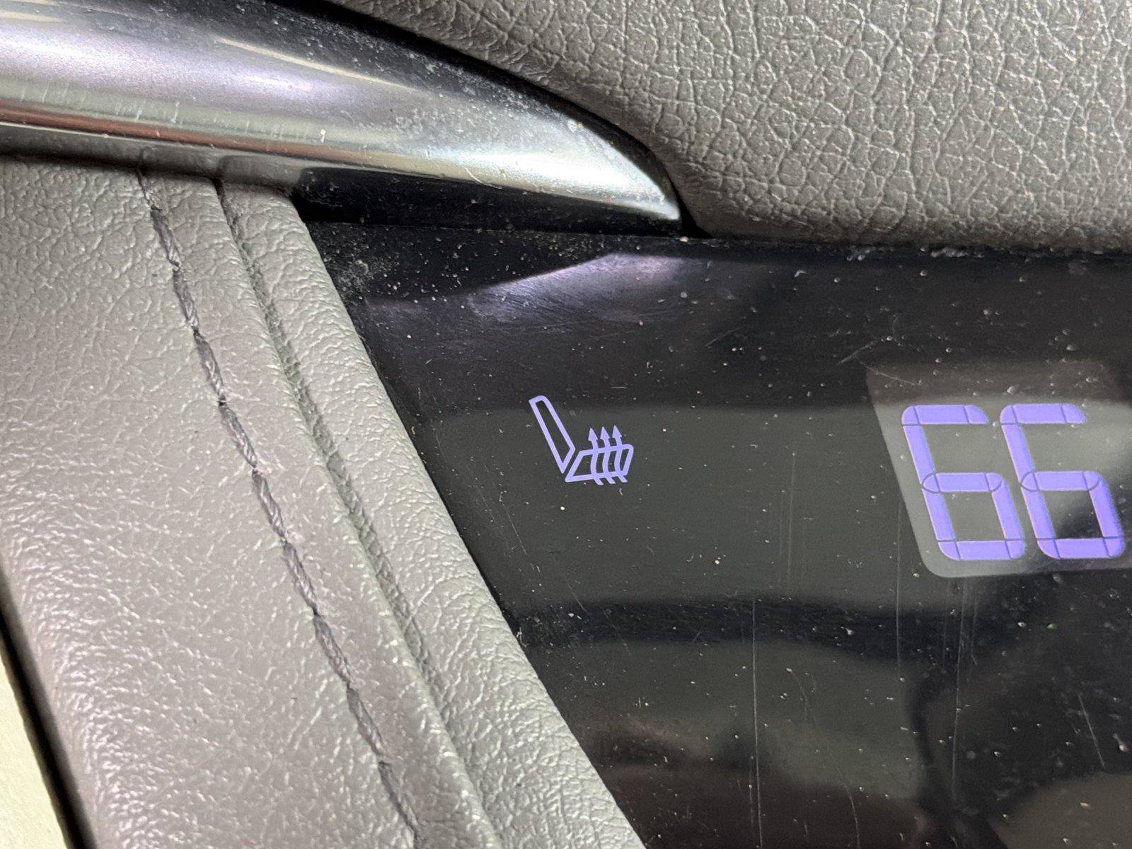 Used 2017 Cadillac XT5 Luxury FWD image 28
