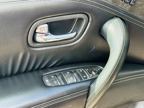 Used 2022 Nissan Armada Platinum RWD image 19
