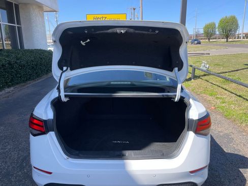 Used 2025 Nissan Sentra SV image 29