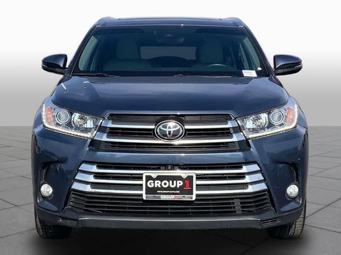 Used 2018 Toyota Highlander Limited Platinum AWD/4WD image 4