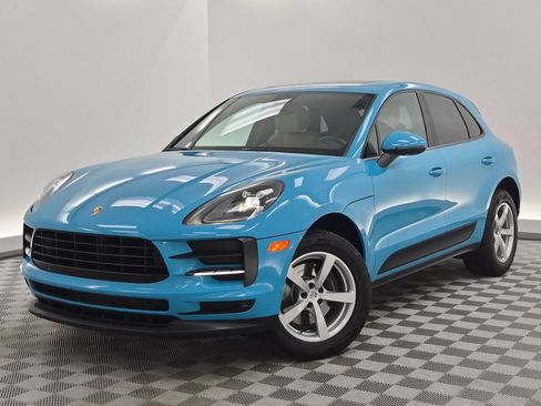 Used 2020 Porsche Macan AWD/4WD image 1