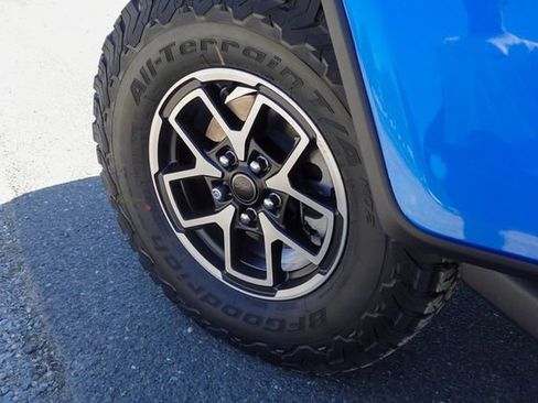 New 2025 Jeep Wrangler Rubicon w/ Technology Group image 12