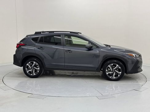 Used 2024 Subaru Crosstrek 2.0i Premium w/ Crosstrek Mirror Package image 7