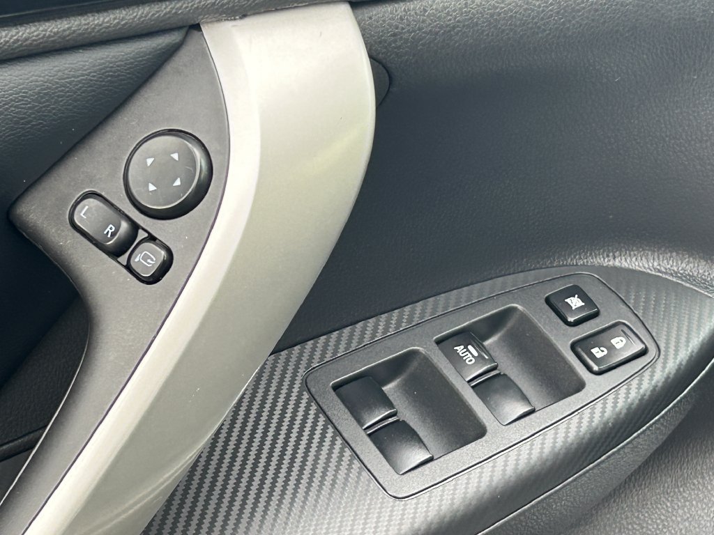 Used 2023 Mitsubishi Eclipse Cross AWD image 28