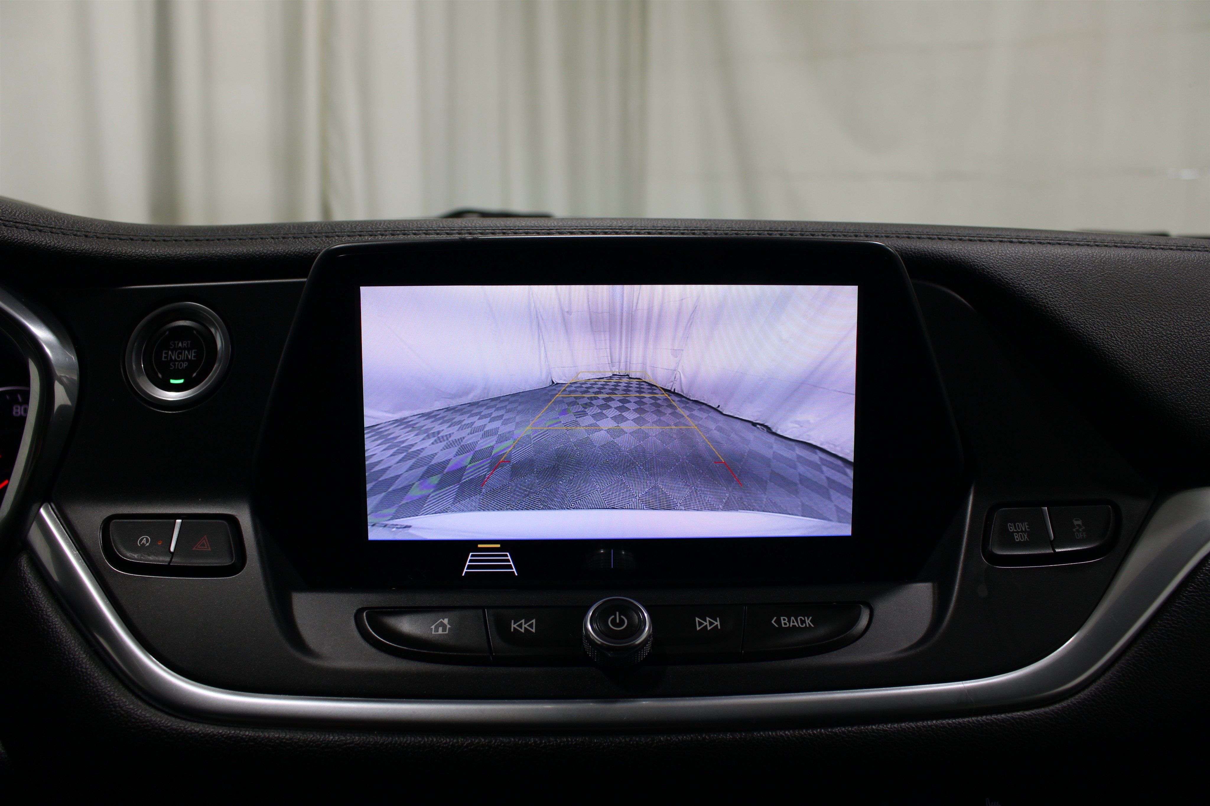 Used 2020 Chevrolet Blazer LT FWD image 16