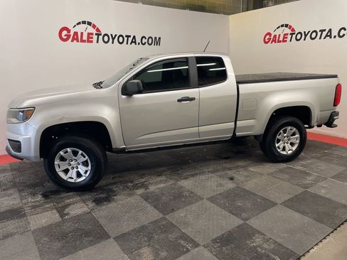Used 2016 Chevrolet Colorado W/T image 9