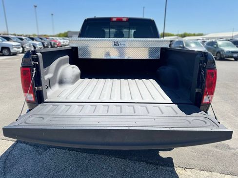 Used 2013 RAM 1500 Classic SLT AWD/4WD image 38
